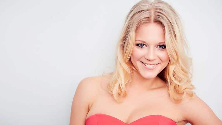 julia lindholm die schlager des monats